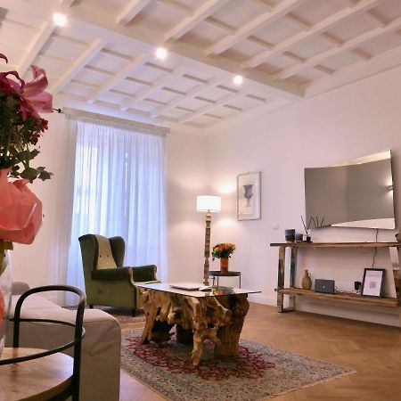 Helmirage Trevi Suite روما المظهر الخارجي الصورة