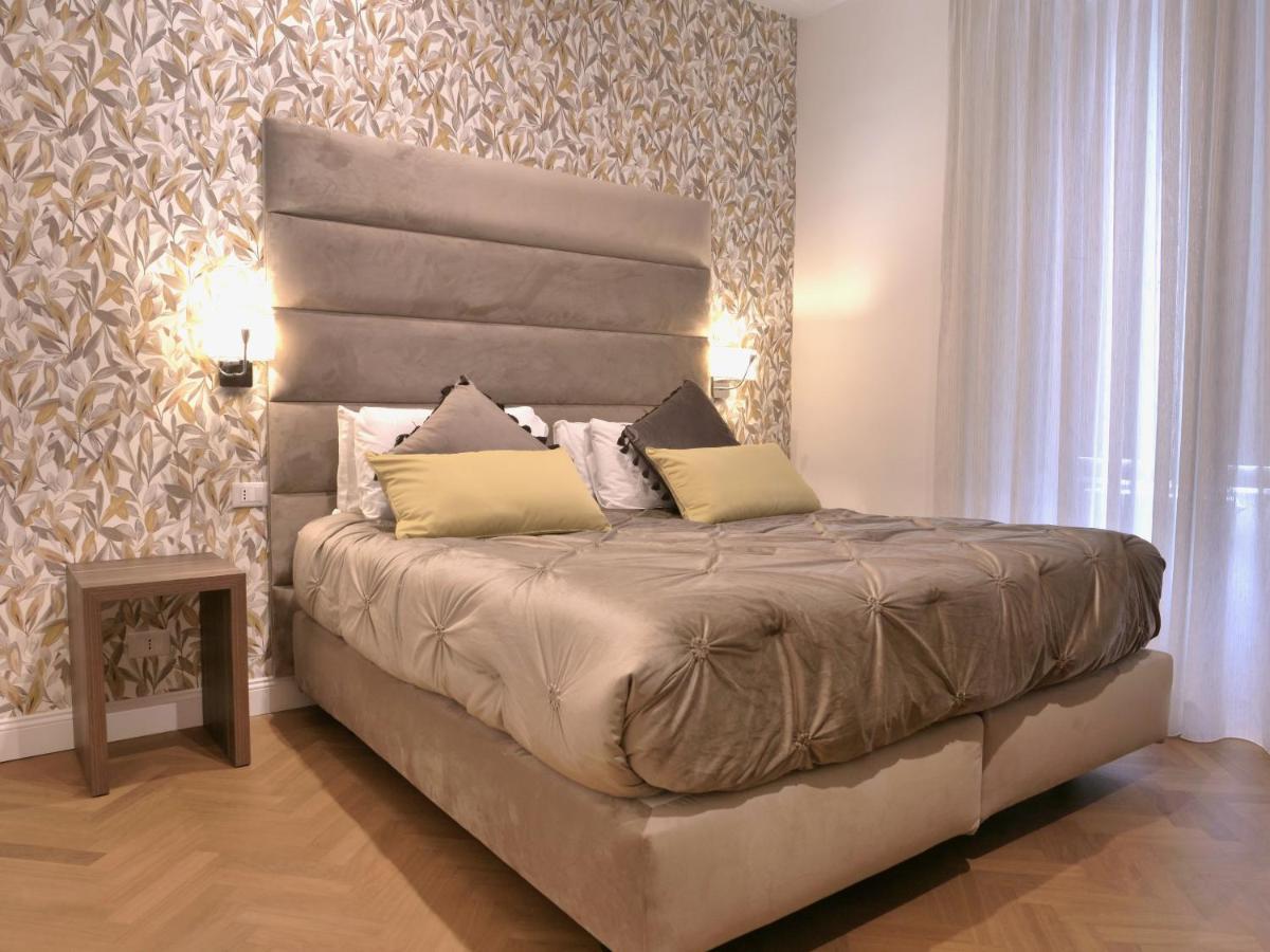 Helmirage Trevi Suite روما المظهر الخارجي الصورة